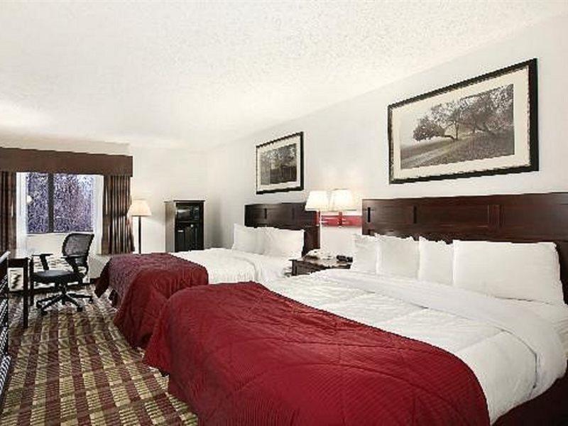 Baymont By Wyndham Boston Heights/Hudson酒店 外观 照片
